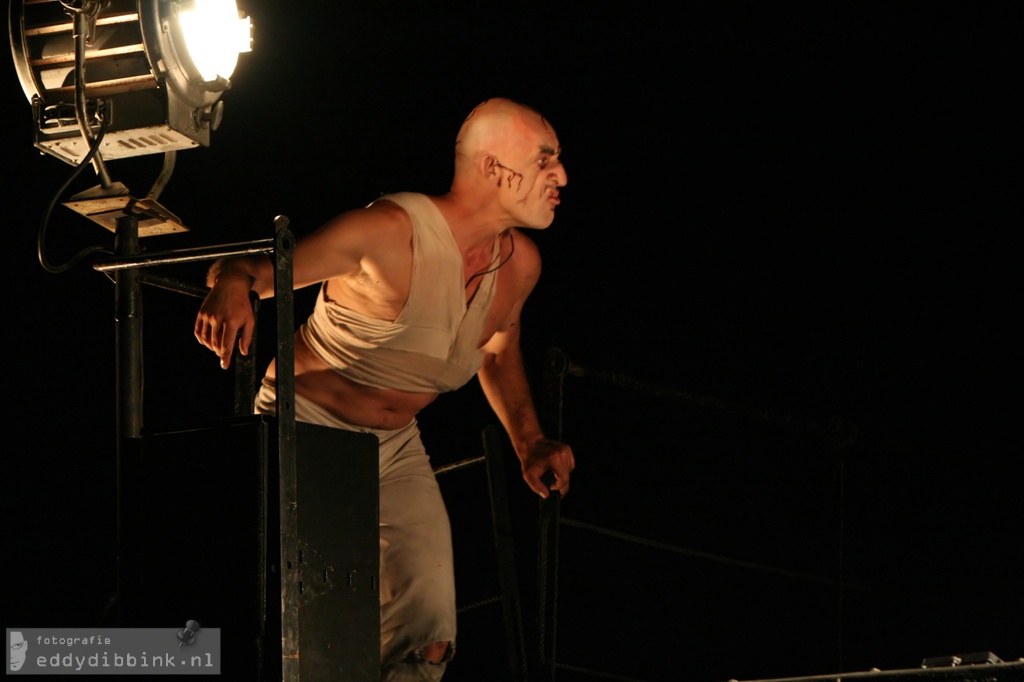 Deventer Op Stelten - 2009-07-02 - Compagnie Jo Bithume - Victor Frankenstein - by Eddy Dibbink (14) - by Eddy Dibbink